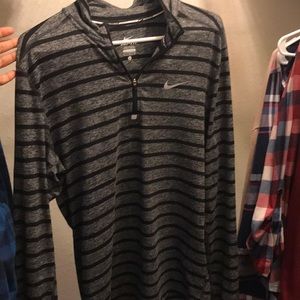 Nike 1/4 zip pullover